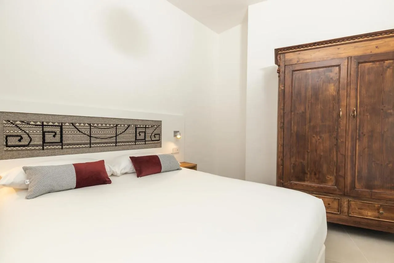 فندق مبيت وإفطار Tortolì Domu Qirat - Authentic Rooms & Terraces إيطاليا